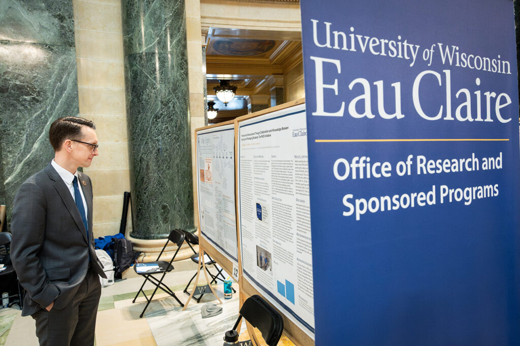 Photo from 2025 Research in the Rotunda